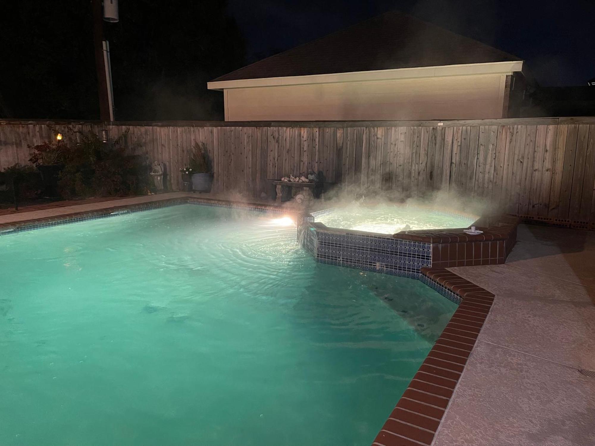 Royce Mini-Mansion With Heated Pool & Spa Houston Zewnętrze zdjęcie